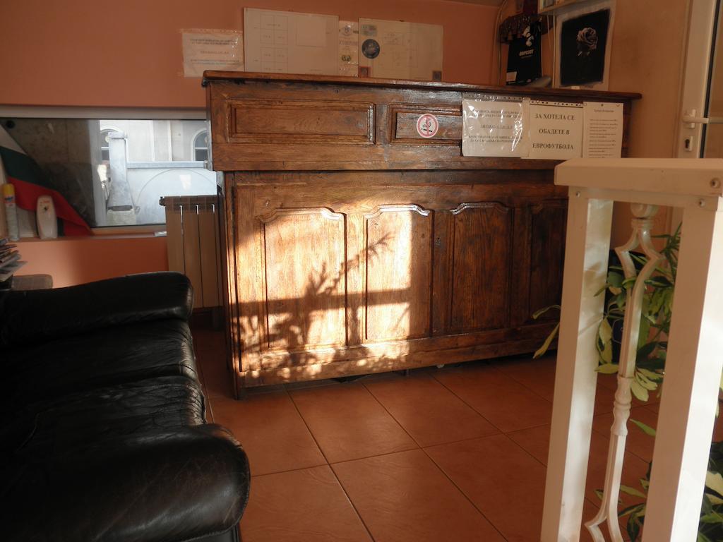 Hotel Atlantic Sliven Εξωτερικό φωτογραφία